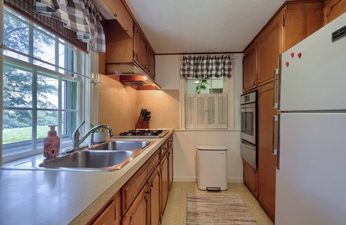 Conestoga Casa | Highville Hideaway - 2 bed, 1 bath, country views