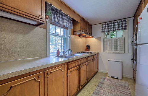 Conestoga Casa | Highville Hideaway - 2 bed, 1 bath, country views