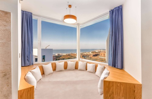 Fuengirola Complejo | Higueron Hotel Malaga, Curio Collection by Hilton