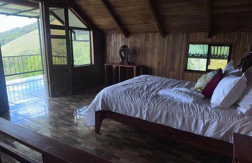 Monteverde Chalet De Esquí | Higuitos Lodge Cabaña