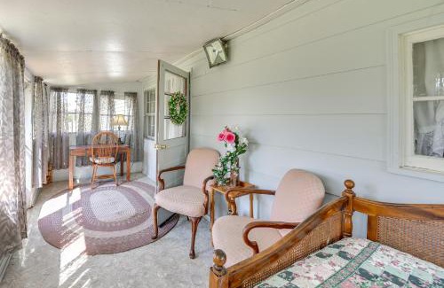 Waneta Casa | Hike and Fish Rustic, Timeless McKee Home with Yard