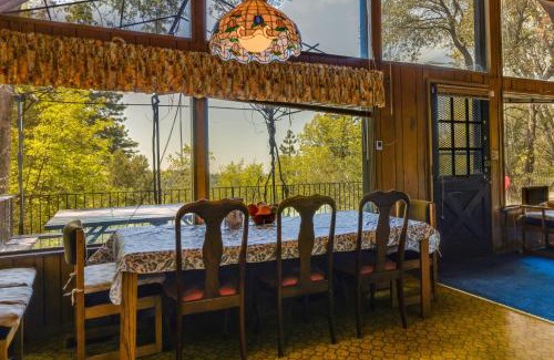 Twain Harte Casa | Hike, Bike and Golf Peaceful Cabin in Twain Harte!