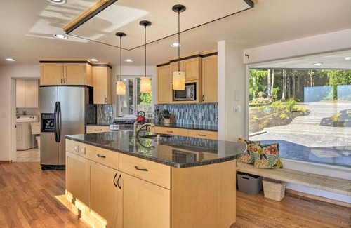 Kingston Casa | Hike, Bike & Explore: Oceanfront Kingston Getaway