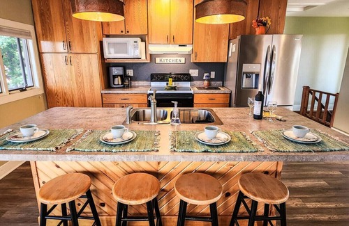 Mineral Point Cabaña | Hike/Bike/UTV-Cheese Country Trail Stay