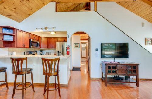 North Upper Truckee Casa | Hike, Boat and Ski South Lake Tahoe Home