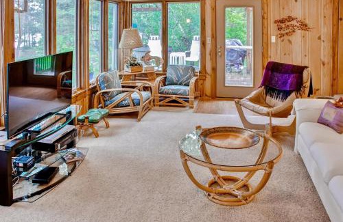 Brainerd Casa | Hike, Fish and Boat Waterfront Home in Brainerd!