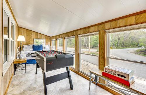 Conway Casa | Hike, Fish and Ski Black Bear Cabin in Albany