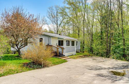 Conway Casa | Hike, Fish and Ski Black Bear Cabin in Albany