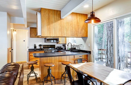 Cold Springs Cabina | Hike, Fish & Explore: California Cabin w/ Deck!