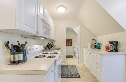 Wake Forest Apartamento | Hike, Golf & Boat: Wake Forest Home w/ Yard
