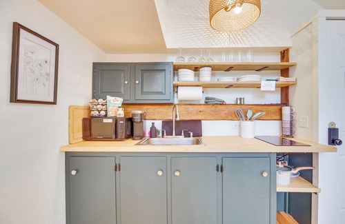 Waterbury Apartamento | Hike & Leaf Peep: Couple’s Retreat in Waterbury!