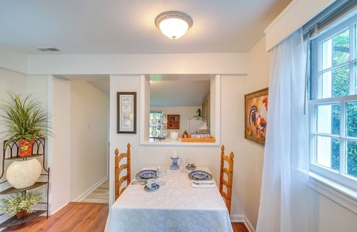 Leesburg Cabaña | Hike, Sip & Explore: Charming Waterford Cottage!