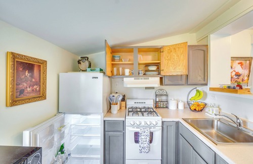 Waterford Cabaña | Hike, Sip & Explore: Charming Waterford Cottage!