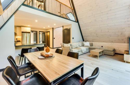 Danbury Casa | Hike, Ski and Explore Serene Danbury Cabin with Sauna