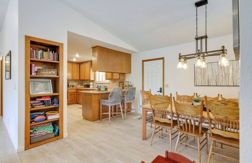 Groveland Casa | ‘Hiker’s Escape’ Home Near Beach, Golf & Yosemite