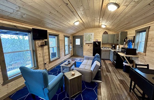 Primrose Cabina | Hiker's Midnight |RRG|WiFi| Nearby Attractions