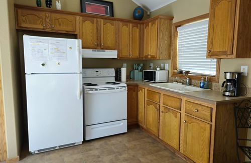 Cortez Casa | Cozy 1-BR Guest House near Mesa Verde Fast WiFi, A/C, Mountain Views