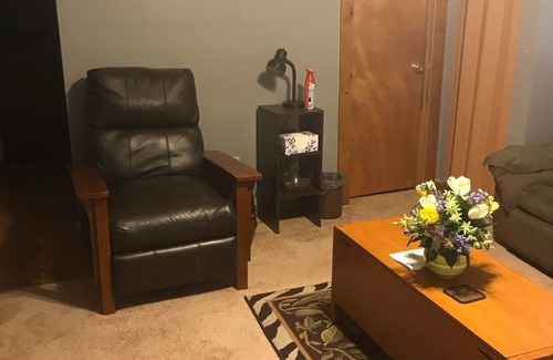 Akron Apartamento | HIKING TOWPATH TRAIL, BIKING CUYAHOGA VALLEY STEP AWAY TO THIS LOVELY HIDEAWAY