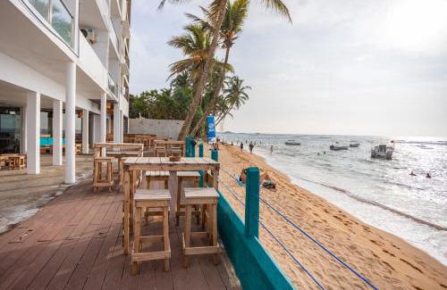 Hikkaduwa Hotel | Hikkaduwa Beach Hotel - Special Deal on 3 Night or More Stays