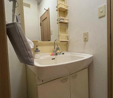 Sugatani Onsen Villa | HIKONE-Step 彦根ステップ 彦根駅徒歩4分 軽自動車用無料駐車場 彦根城徒歩15分 15名まで 戸建貸切