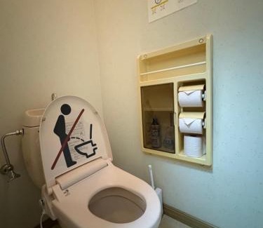 Sugatani Onsen Villa | HIKONE-Step 彦根ステップ 彦根駅徒歩4分 軽自動車用無料駐車場 彦根城徒歩15分 15名まで 戸建貸切