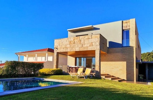 Viana do Castelo Casa | Hill & Beach house