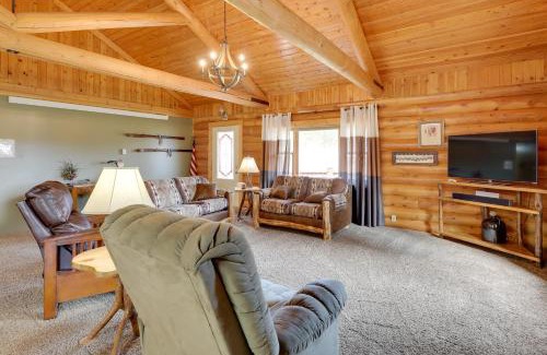 Hill City Casa | Hill City Log Cabin Along Newton Creek!