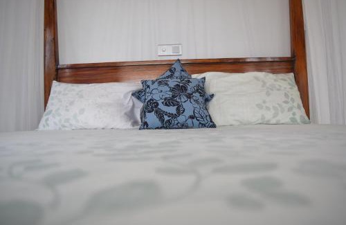Unawatuna Casa | Hill cottage - ocean view