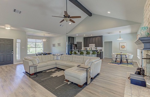 Austin Casa | Hill country compound! Two 4 BDRM Homes with Pools On 8 Acres Riverfront