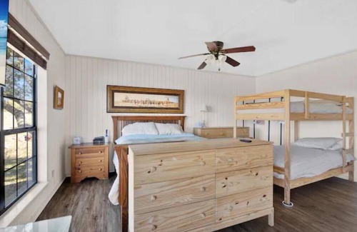 Blanco Cabina | Hill Country Ranch Cabin
