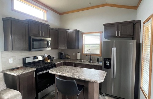 Lampasas Casa | Hill Country Tiny Home- Dog Friendly w/Gated Yard