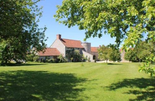 Shapwick Casa | Hill House, Spectacular Rural Home With Hot Tub