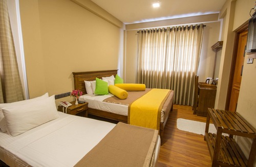 Nuwara Eliya Hotel | Hill Pride City Hotel