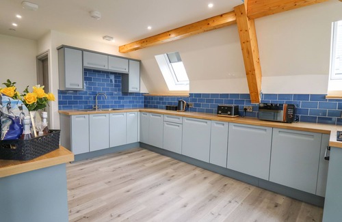 Llandrindod Wells Cabaña | HILL RADNOR - THE SHEEPFOLD, pet friendly in Llandrindod Wells
