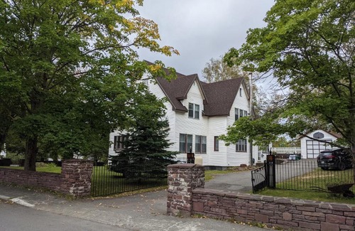 Grand Falls - Windsor Cama Y Desayuno | Hill Road Manor Bed & Breakfast