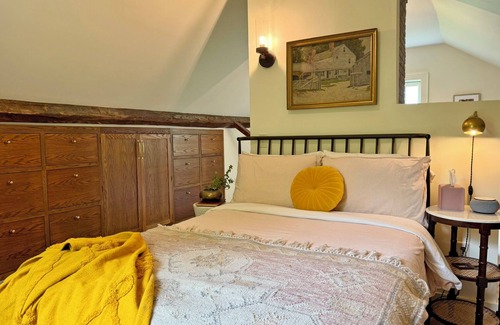 Florence Otro | Hill Ross Farmhouse Historic Property