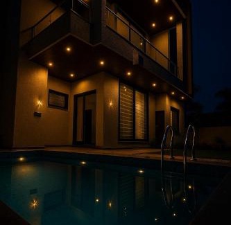 Jaipur District Casa | Hill View Farm with Pool Jacuzzi