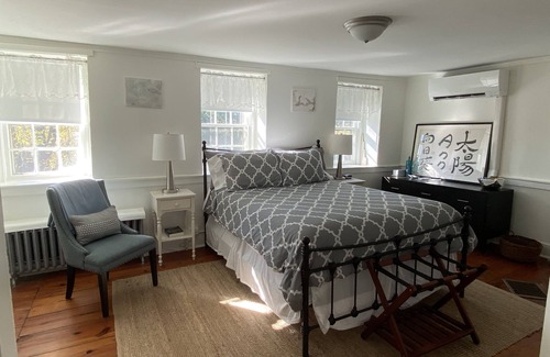 Blue Ridge Otro | Hillandale Farmhouse circa 1774 - 6 habitaciones, capacidad para 14 personas, recientemente renovado