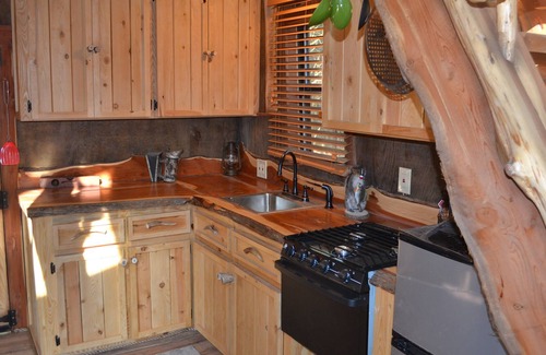Lyndon Station Cabina | Hillbilly Hilt'n Cabin Escondido en el bosque! - Cerca de los Dells! Duerme 7