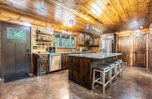 Ozark Cabina | Hillbilly Paradise ~ Brand New Cabin on the Mulberry!