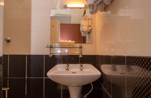Nakuru Hotel | Hillcourt Resort and Spa
