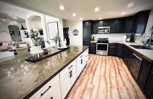 Twin Falls Casa | Hillcrest House. Central Location with outdoor Oasis and Hot Tub
