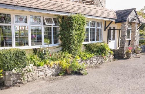 Newton Grange Casa | Hillcrest House