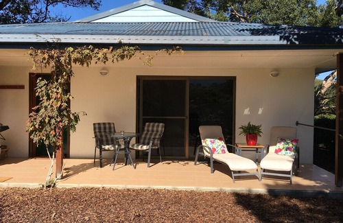 Upper Crystal Creek Cabaña | Hillcrest Mountain View Retreat