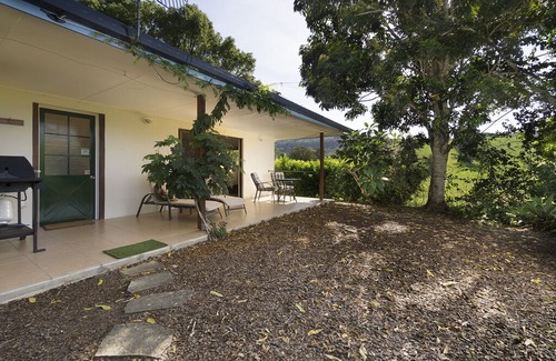Upper Crystal Creek Cabaña | Hillcrest Mountain View Retreat