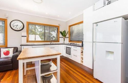 Tweed Heads South Casa | Hillcrest Retreat with River Views