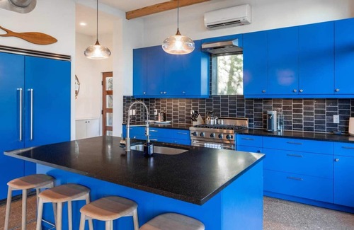 Barton Heights Casa | Hillmont Hideaway w Outdoor Hot Tub