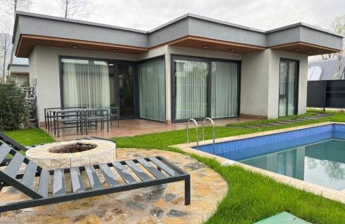 Yanik Complejo | Hilloria Tatil Köyü