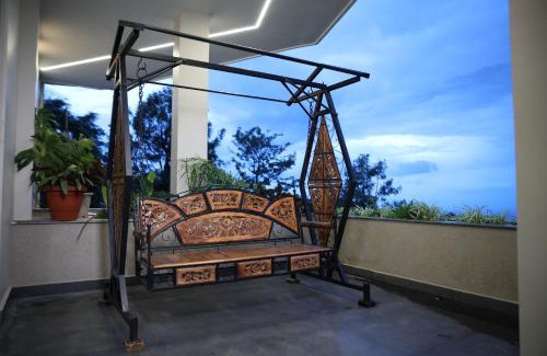 Coonoor Cama Y Desayuno | Hills and Heart Luxury Villa By LexStays
