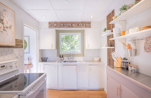 Minden Hills Cabaña | Hills Haven Luxury Cottage - Minden Hills Escape for the Nature Enthusiast